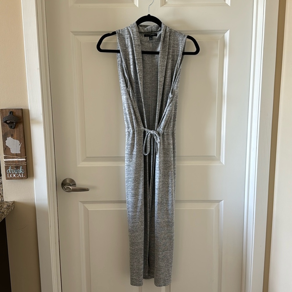 Womens Banana Republic Long Sweater Vest in Gray - Size Small